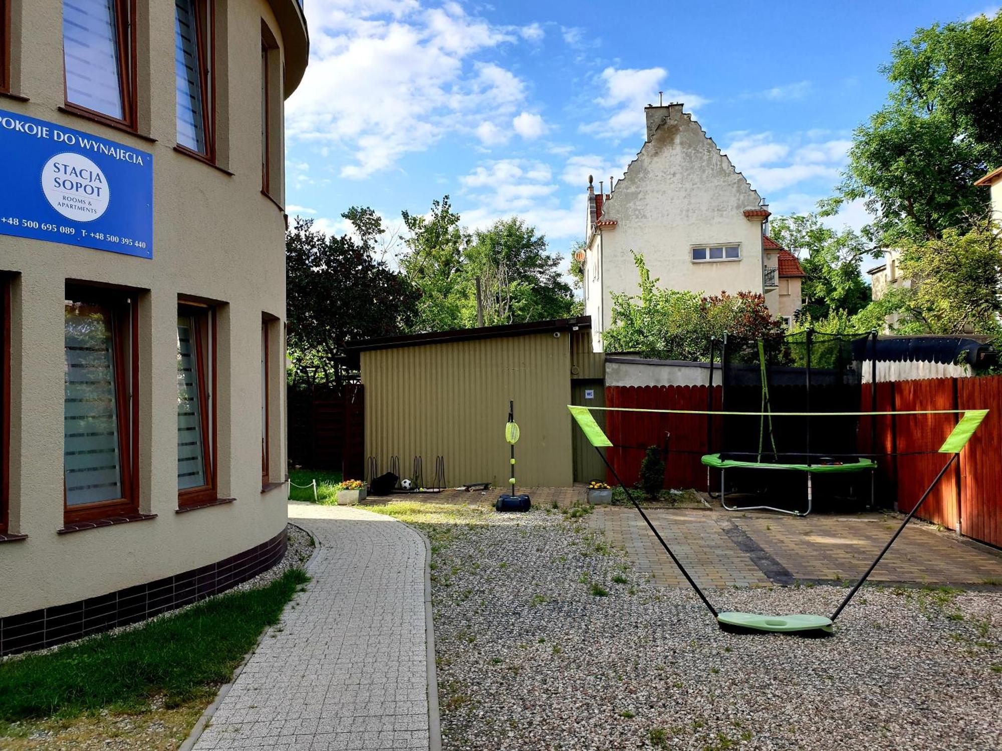 Stacja Sopot Pokoje Do Wynajecia Hotell Exteriör bild